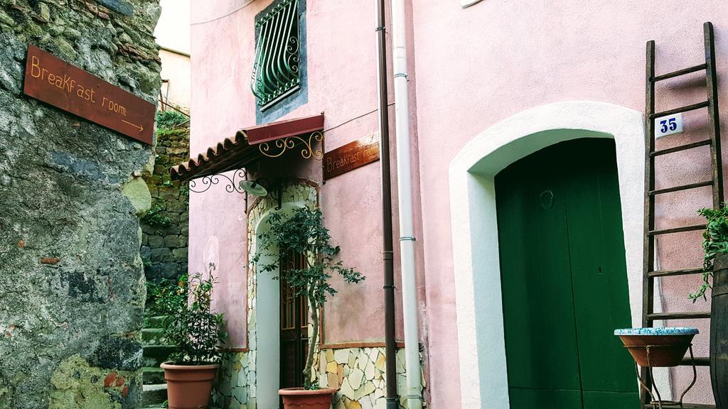 Albergo Diffuso Borgo Santa Caterina "Quartire Hebraic" Castiglione De Sicilia Exterior foto